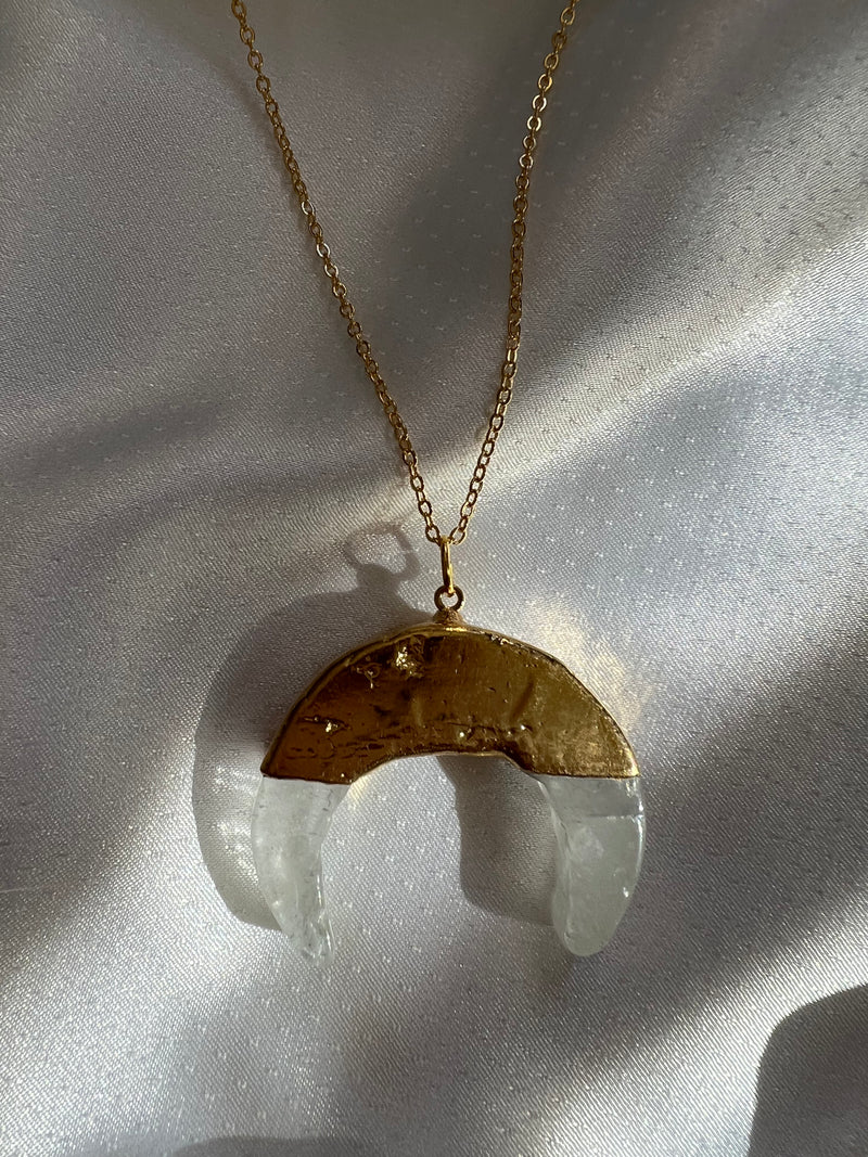 Loah Necklace (clear quartz)