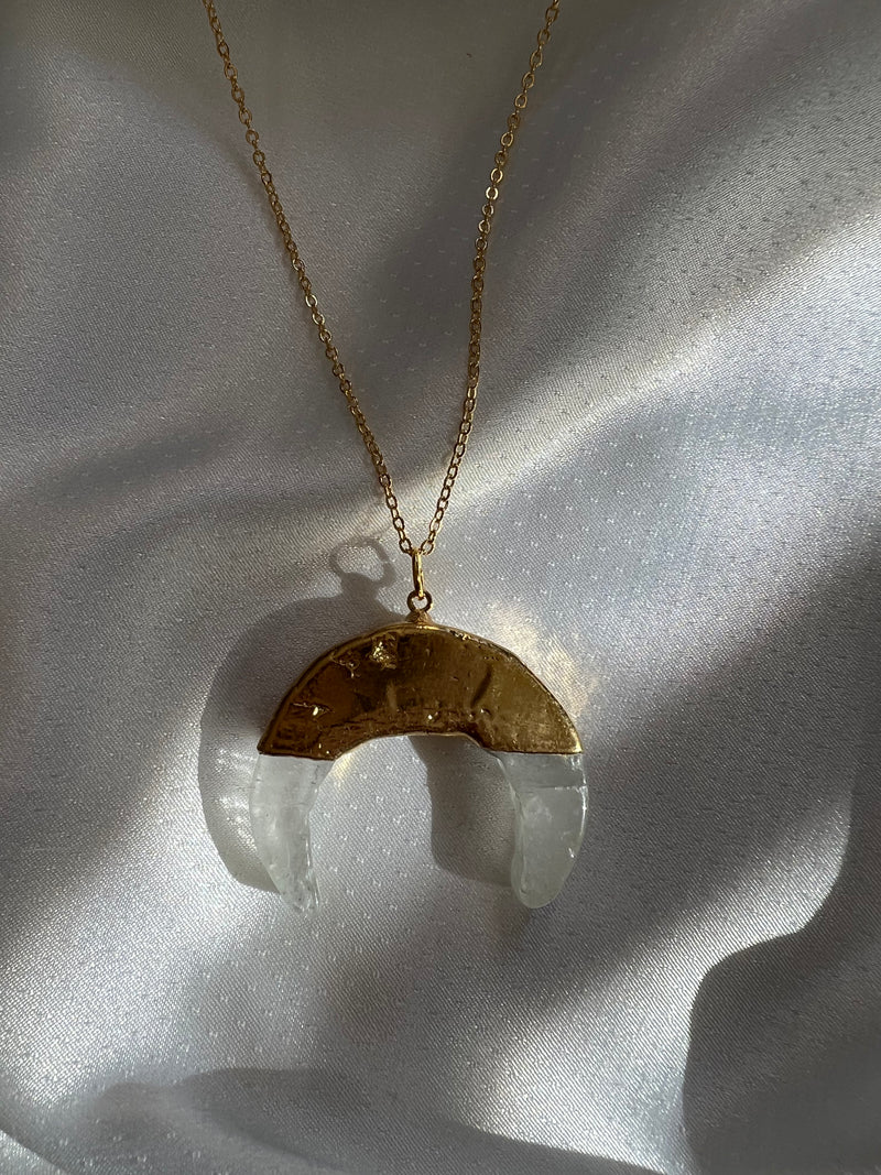 Loah Necklace (clear quartz)
